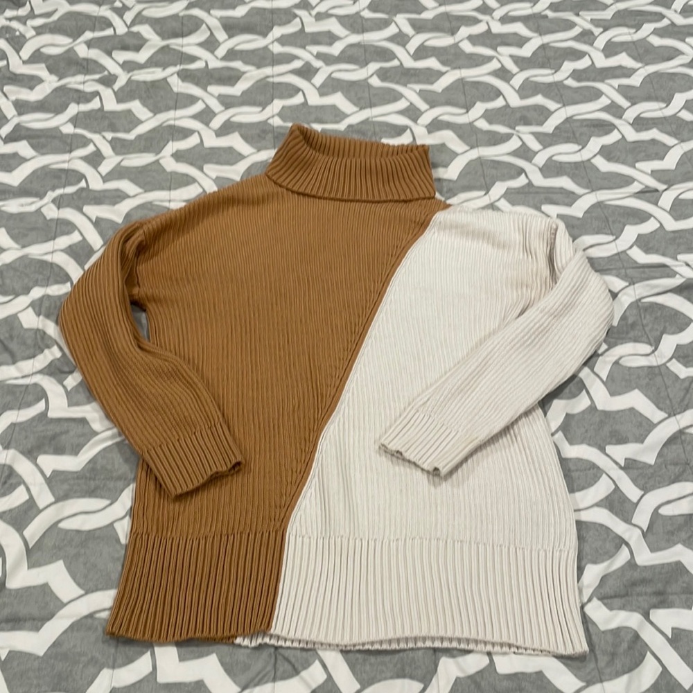 Alfani Tan and White Turtleneck Sweater, Size M